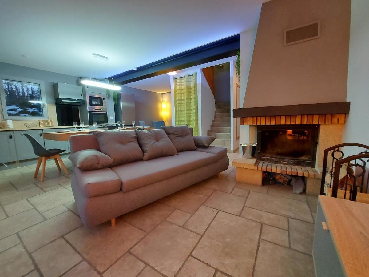 Entre Lac Et Montagne, Chaleureuse Maison 3 Pieces Avec Tres Belle Vue Lac D'Annecy. Terrasse, Jardin, Parking, Cheminee, Barbecue …. Saint-Jorioz Dış mekan fotoğraf
